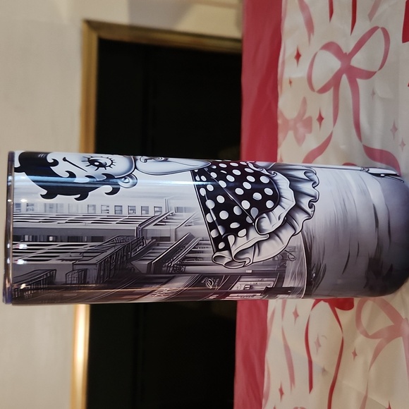 Betty Boop Kissing 💋 Tumbler.  20oz NWT Hand Crafted - Picture 6 of 10